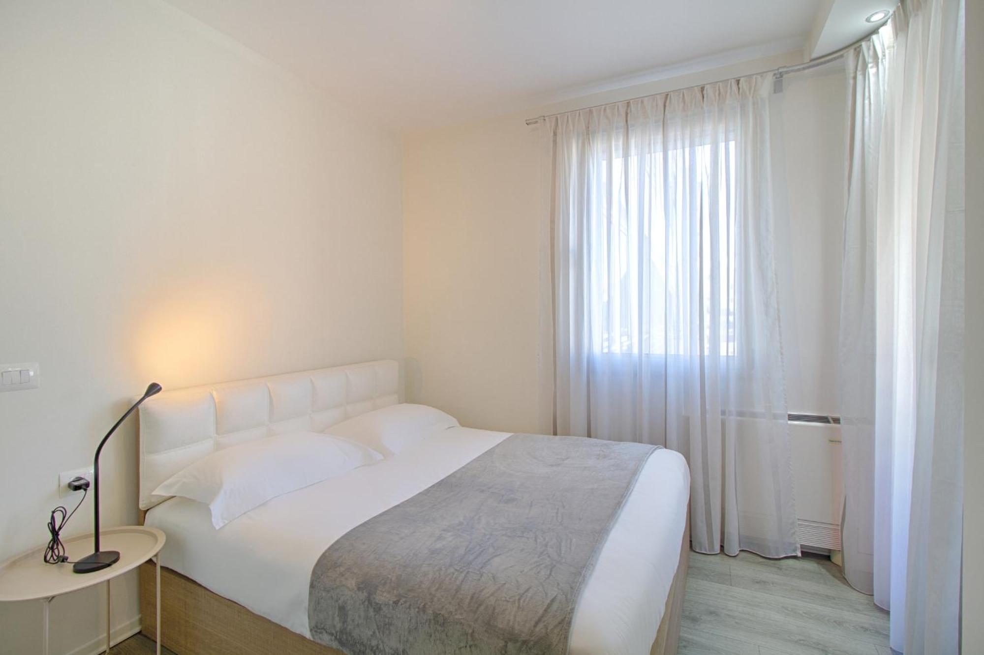 The Rooms Serviced Apartments Tirana Eksteriør billede